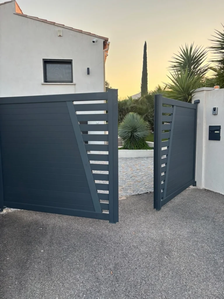 Avant/Après : Motorisation d’un portail battant avec un moteur Somfy MultiPro 3S